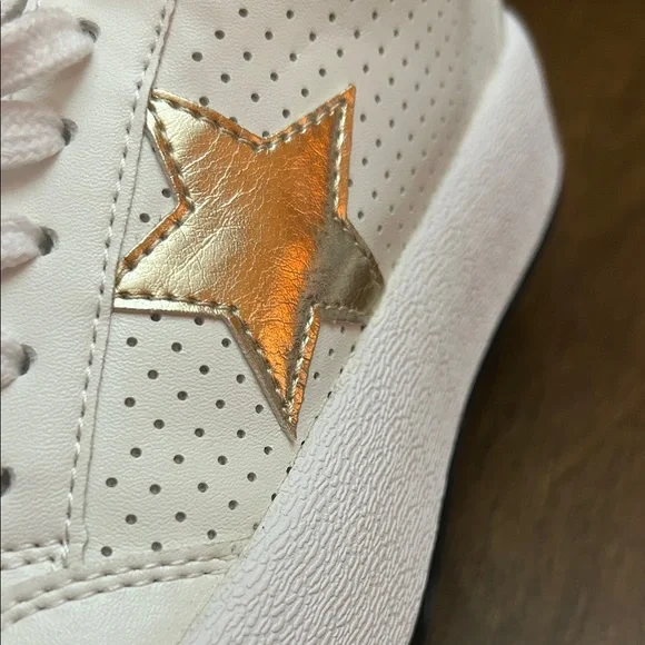 Vintage Havana Cream Sneakers with Gold Star - Picture 9 of 10